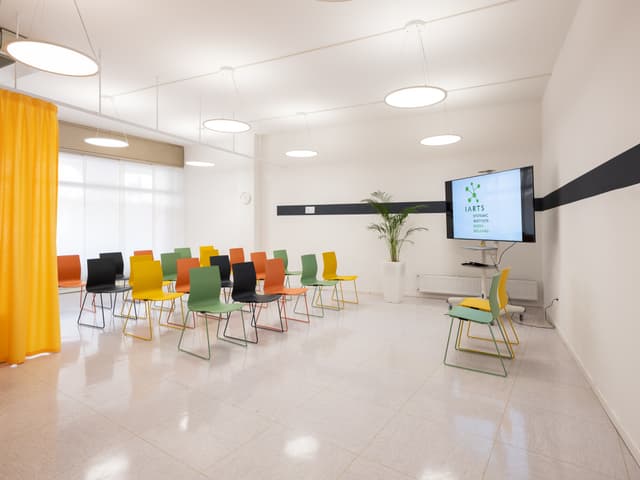 „IARTS Seminarraum “(60m²)